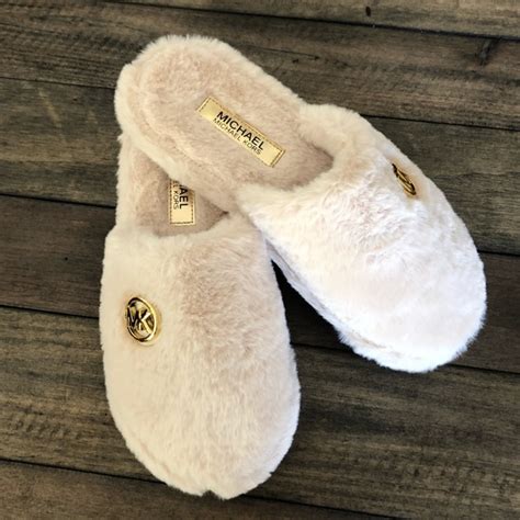 michael kors alexis slippers.